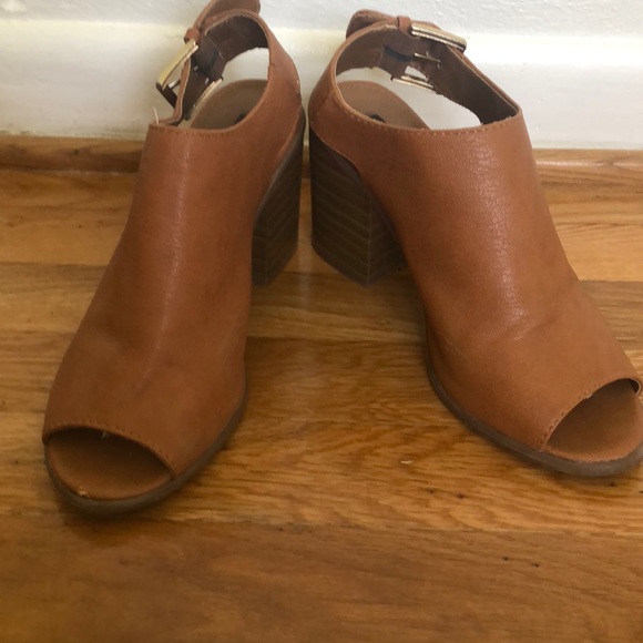 Brown, faux leather chunky open toed heels - Picture 2 of 5